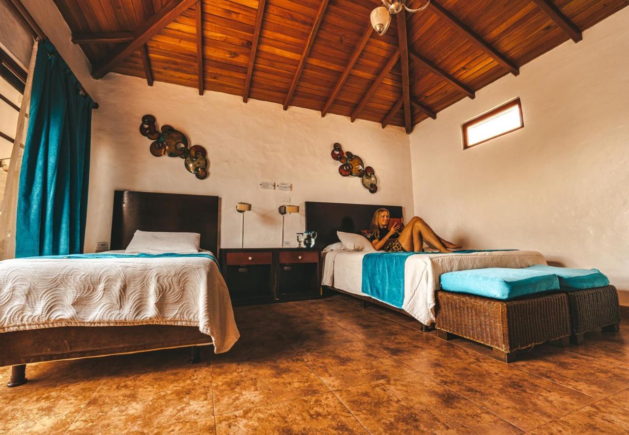 Isamar Hotel Пуерто-Вільяміль Екстер'єр фото